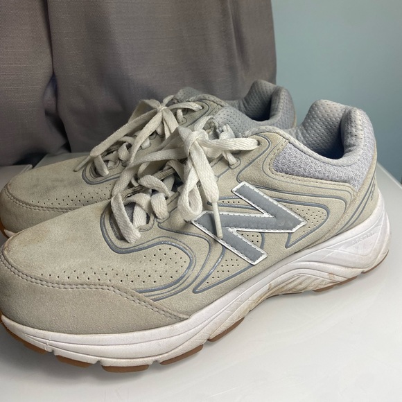 New Balance Women's WW840v2 Walking Shoe - Picture 3 of 7
